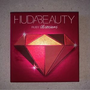 HUDA Beauty Ruby Obsessions